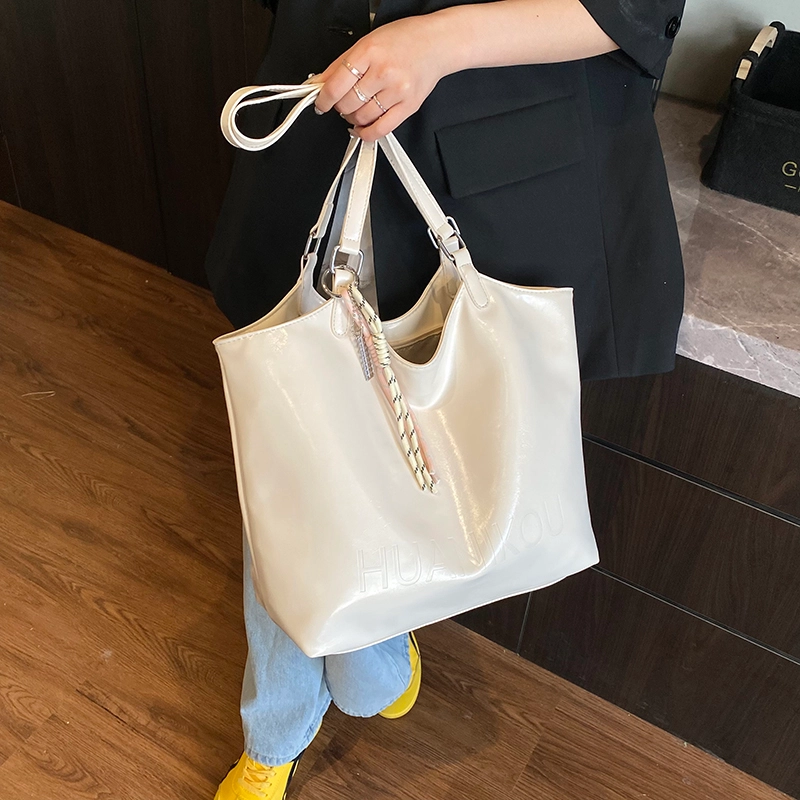 Miss Angel PU Tote