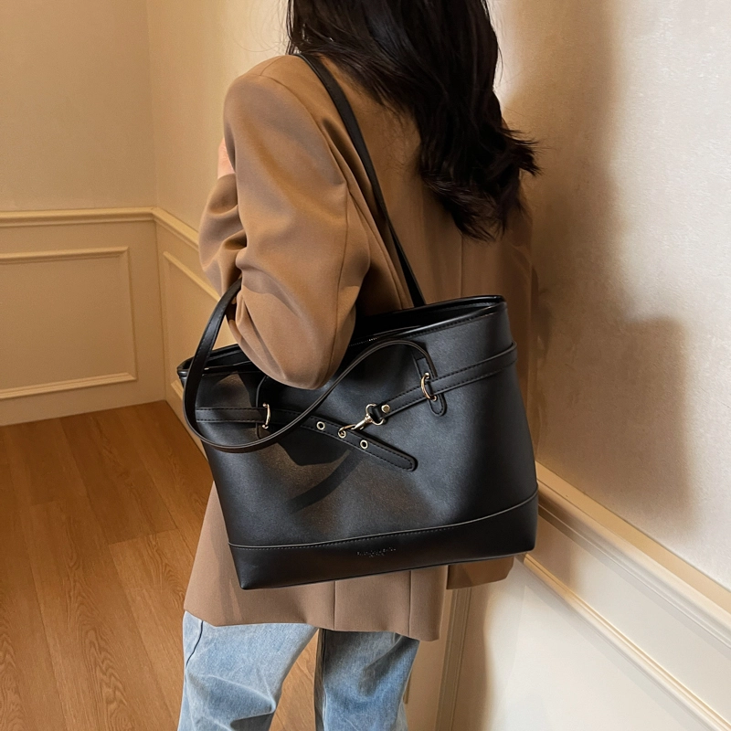 Miss Angel PU Tote