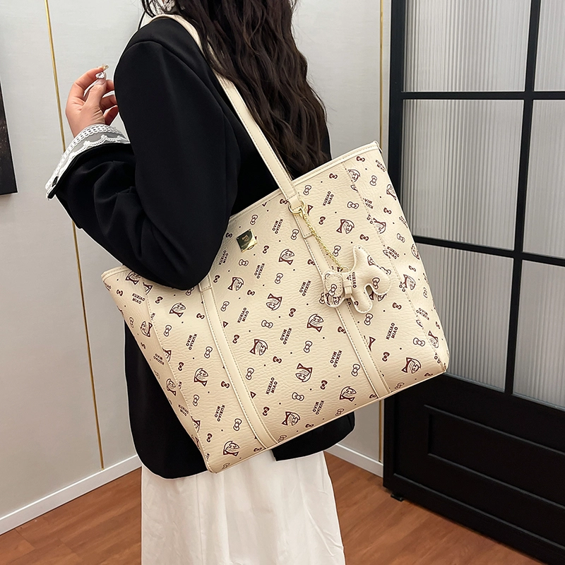 Miss Angel PU Tote