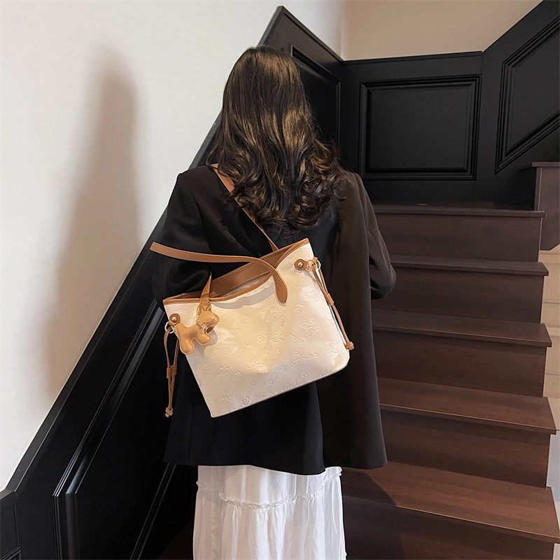 Miss Angel PU Tote