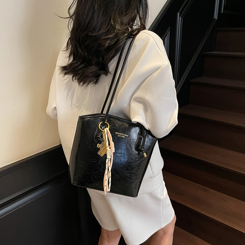Miss Angel PU Tote