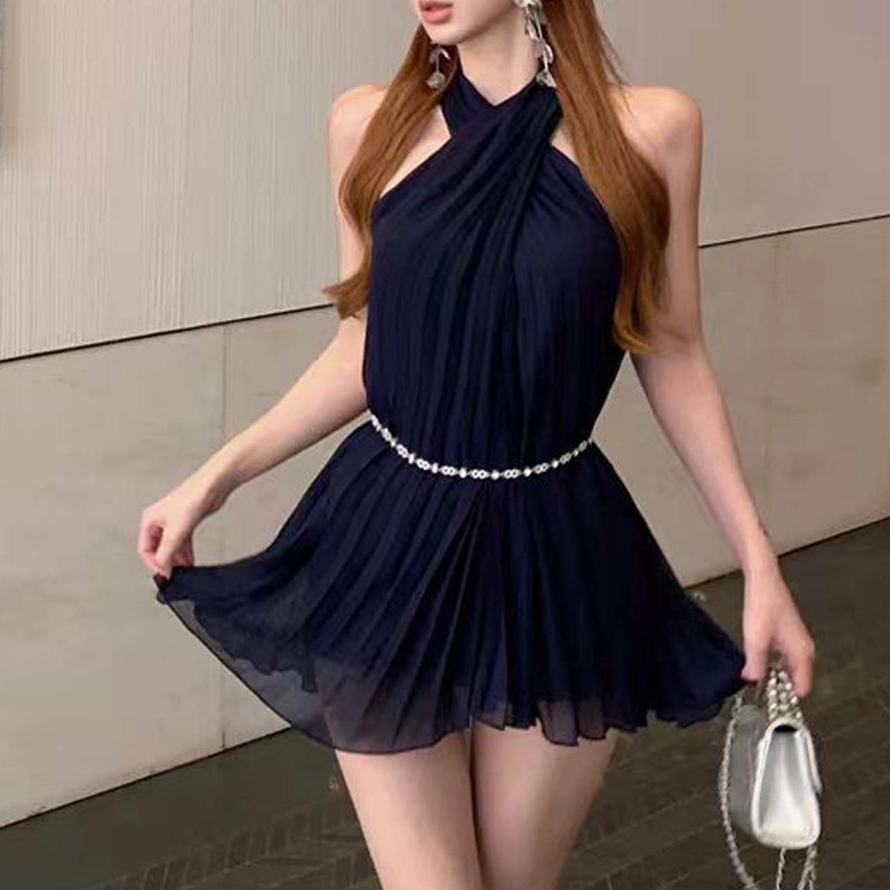 玉儿恋 御姐风挂脖收腰气质简约无袖连衣裙 女款
