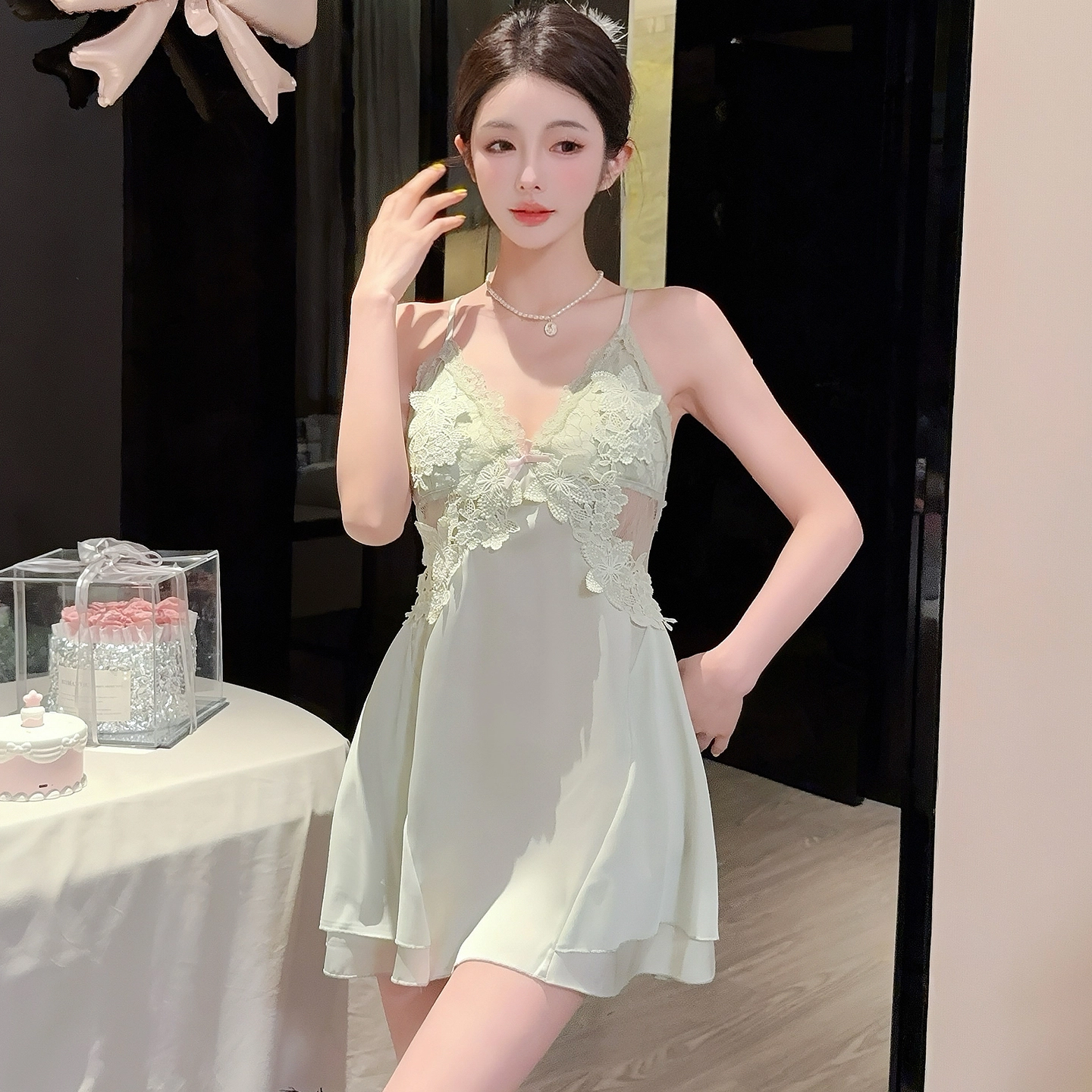 秀黛 性感睡衣女冰丝夏季吊带胸垫美背蕾丝水溶花轻奢纯欲风家居服睡裙 女款