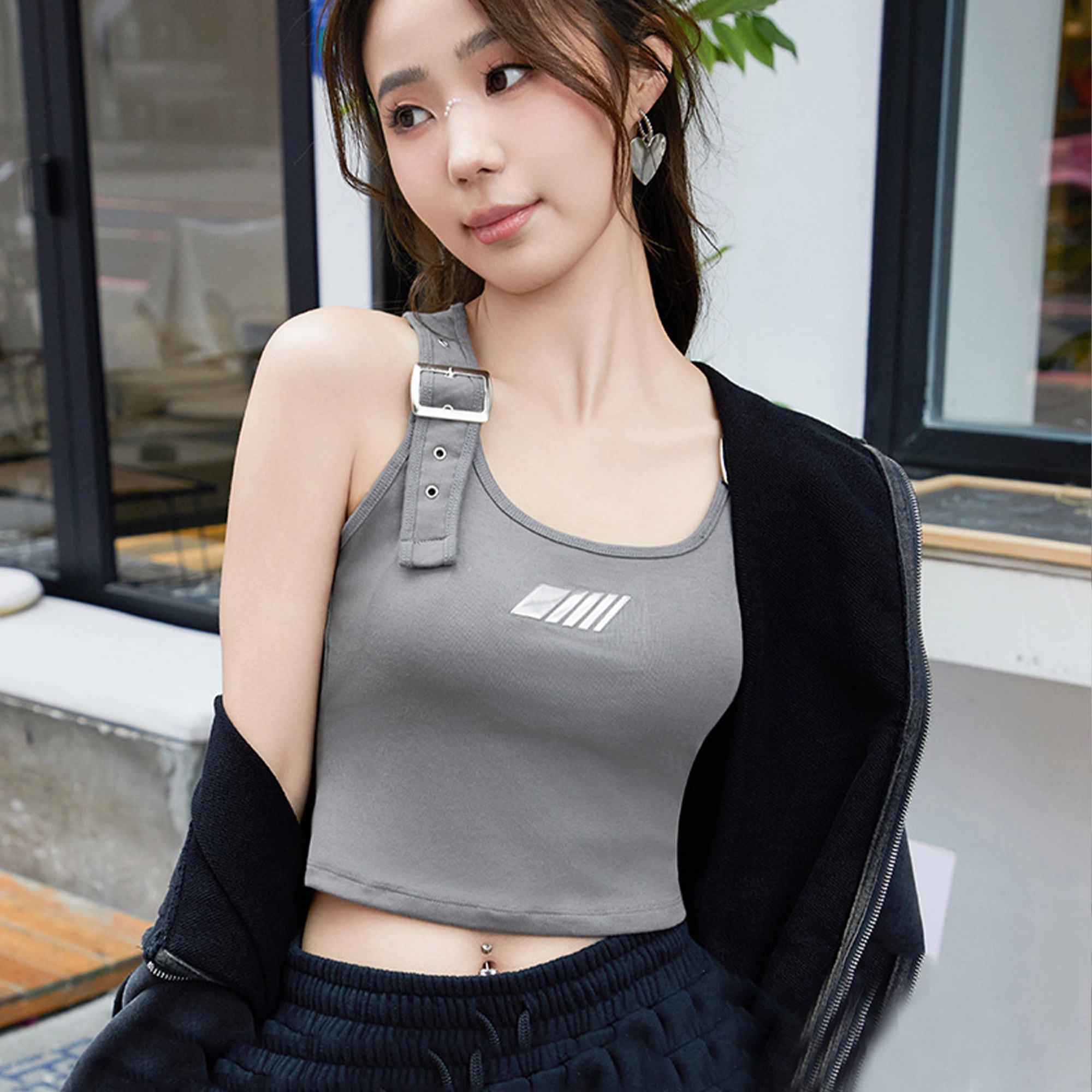 秀黛 美式工装 纯欲风性感带胸垫立体设计感抹胸吊带轻盈透气舒适亲肤质感小众高级感百搭内搭修身显瘦无袖上衣纯色多色可选背心 女款