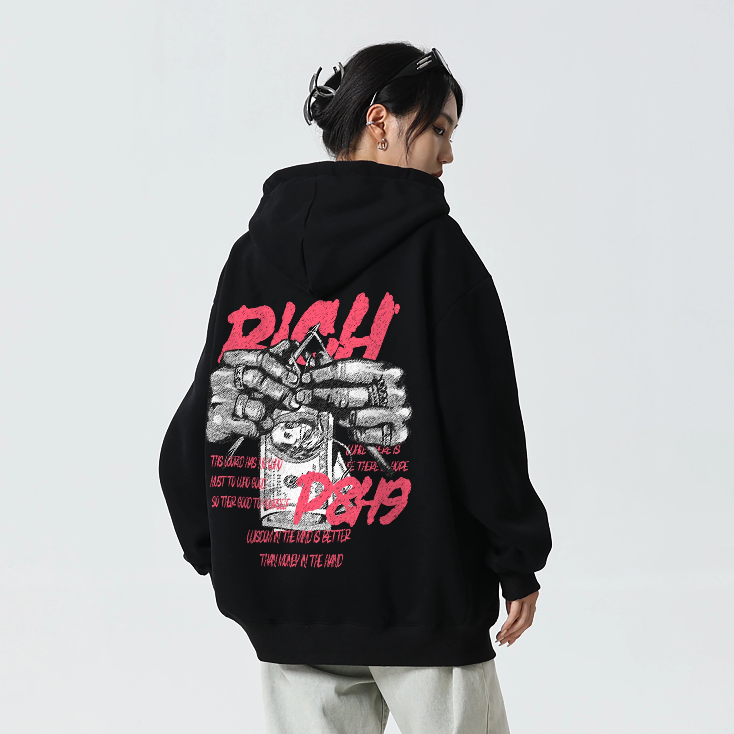 P8H9 MoneyLogo