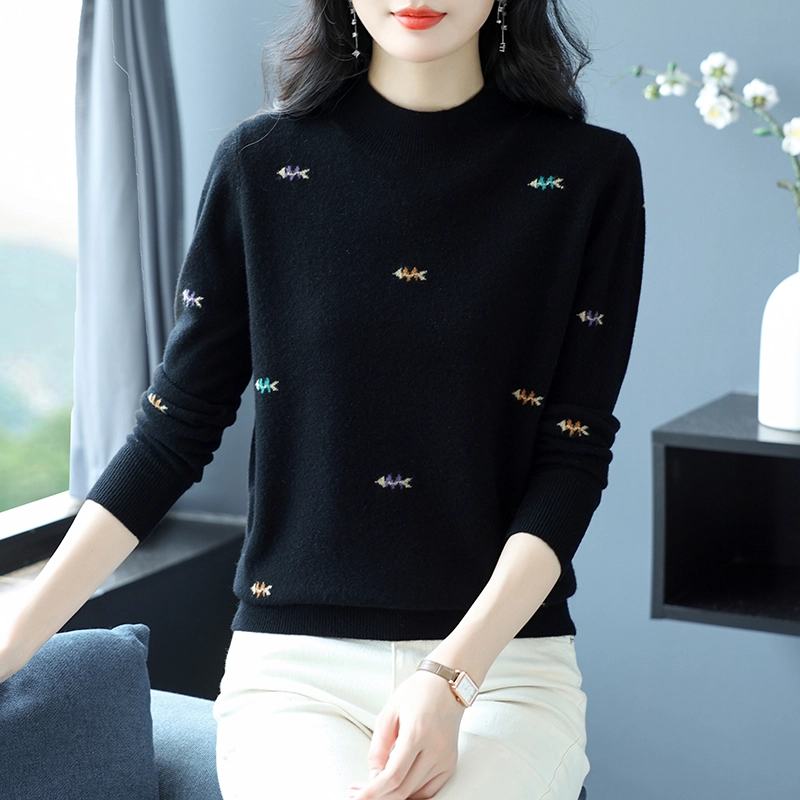 恒源祥 百搭显瘦半高领纯色绣花长袖打底羊毛针织衫 女款