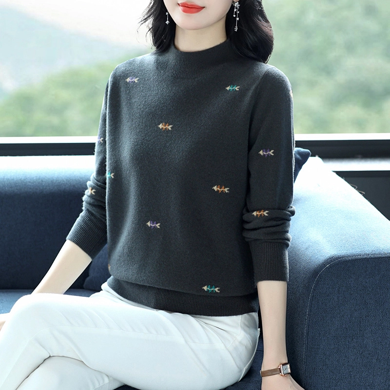 恒源祥 百搭显瘦半高领纯色绣花长袖打底羊毛针织衫 女款