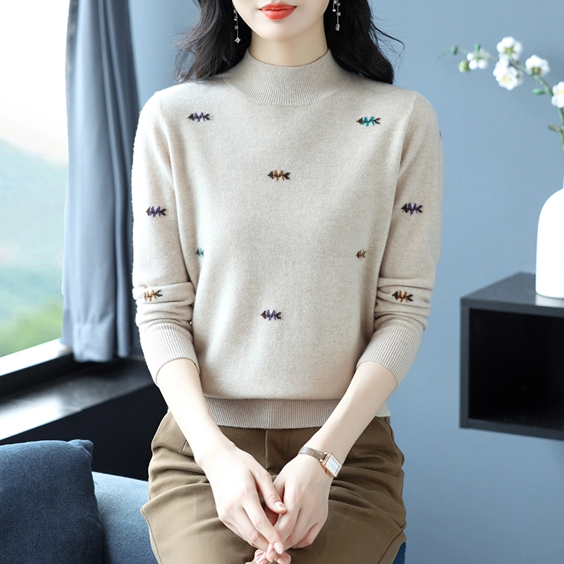 恒源祥 百搭显瘦半高领纯色绣花长袖打底羊毛针织衫 女款