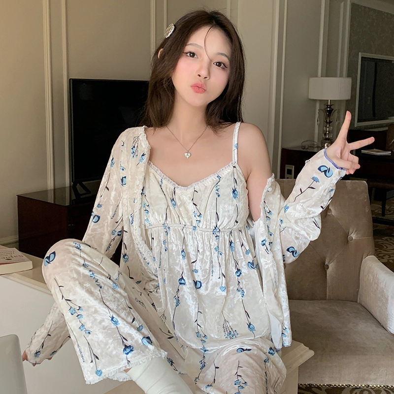 俞兆林 甜美蓝玫瑰条纹卡通金钻绒可爱带胸垫长袖家居服性感吊带三件套秋季睡衣套装 女款 米色