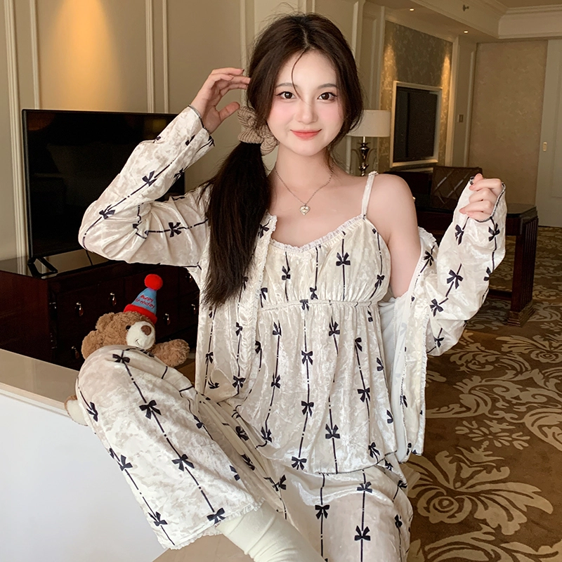 俞兆林 甜美蝴蝶结长袖长裤金丝绒带胸垫休闲亲肤吊带家居服三件套秋季睡衣套装 女款 杏色