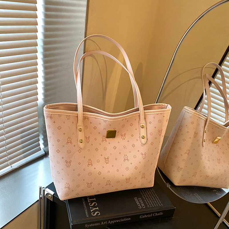 PULUWIRR Tote PU