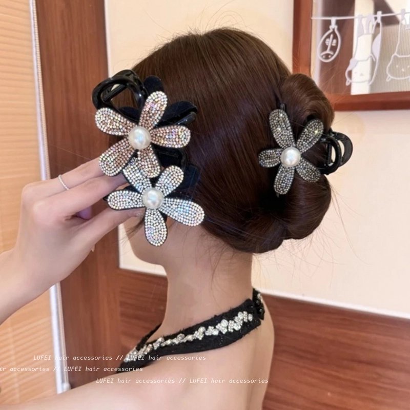 丹琴 高级感珍珠水钻花朵小抓夹女后脑勺盘发半扎中号鲨鱼夹 发夹 女款