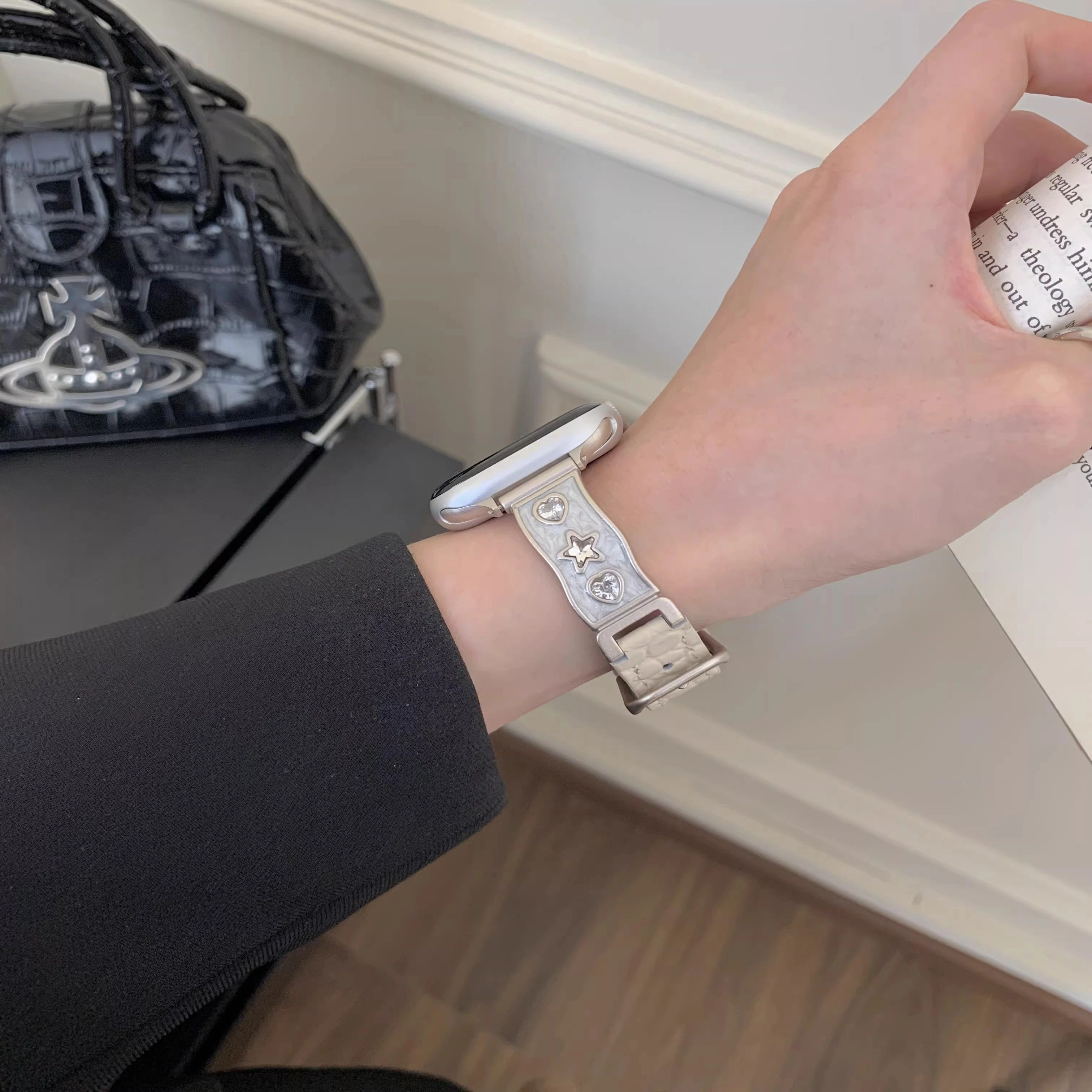 196mm iwatch10