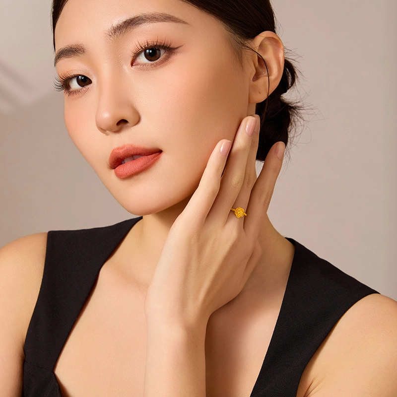 老凤祥 浪漫玫瑰指环 足金 按克计价 黄金戒指 女款