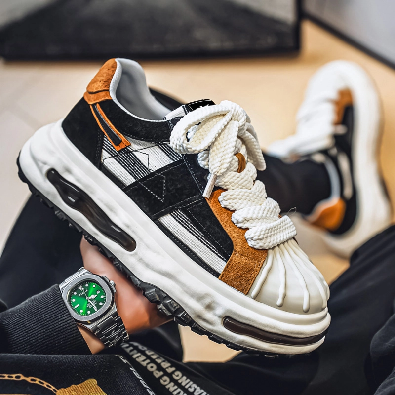 URBAN AUTHENTIC