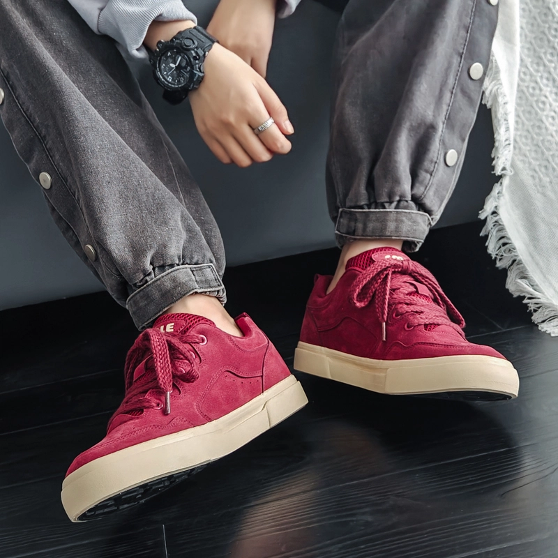 URBAN AUTHENTIC