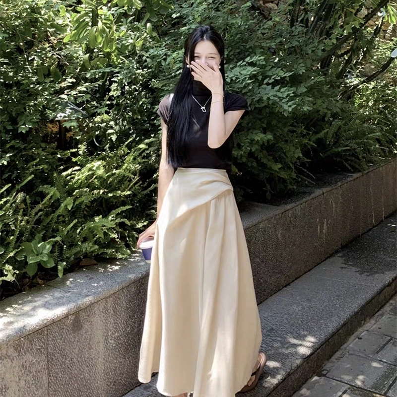 依钗 多风格融合的短袖上衣与半身裙夏季时尚穿搭裙装套装 女款