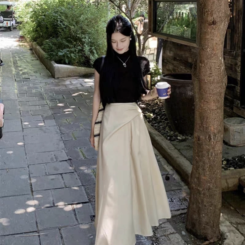 依钗 多风格融合的短袖上衣与半身裙夏季时尚穿搭裙装套装 女款