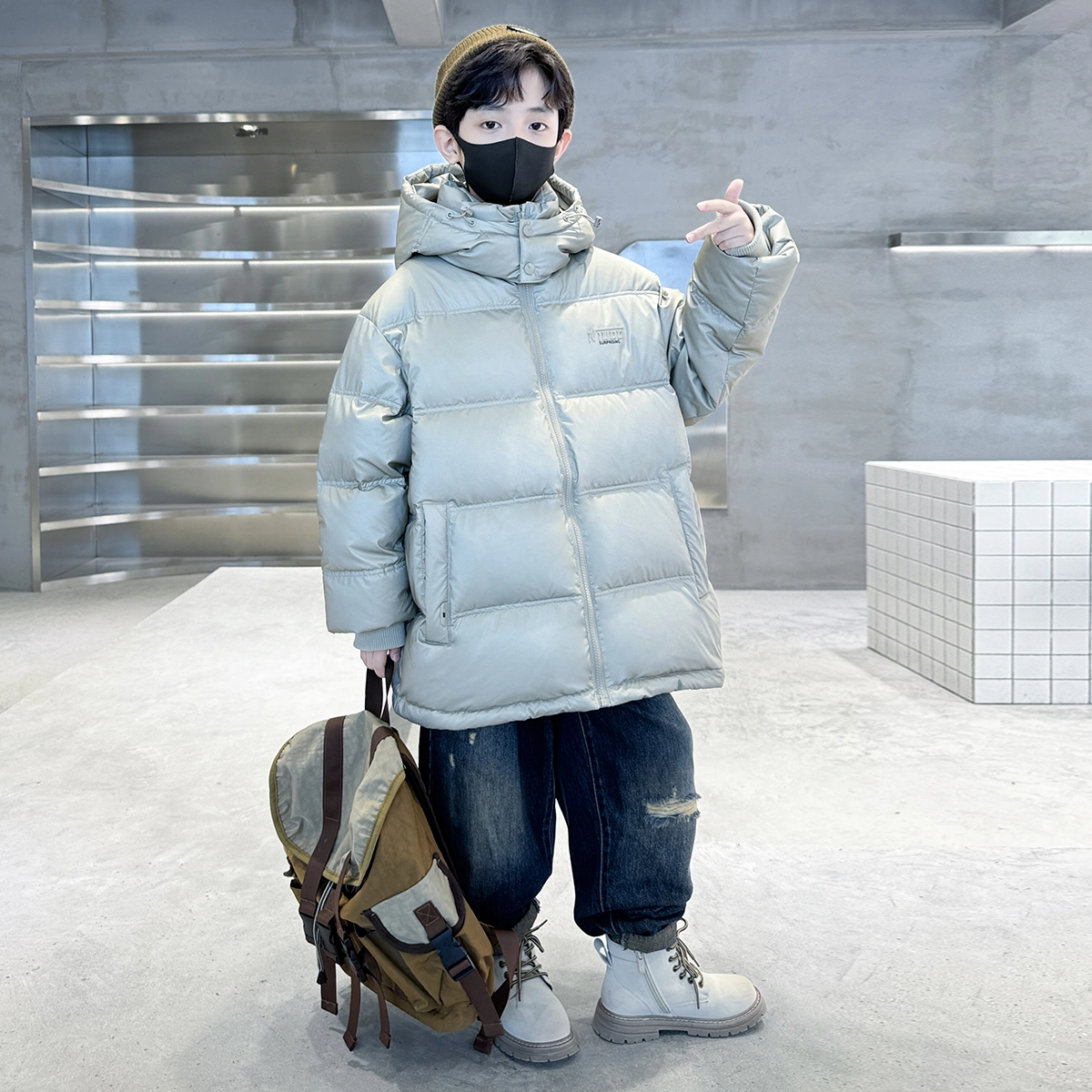 木木屋羽绒服 时尚连帽舒适简约长袖 银色 青少年