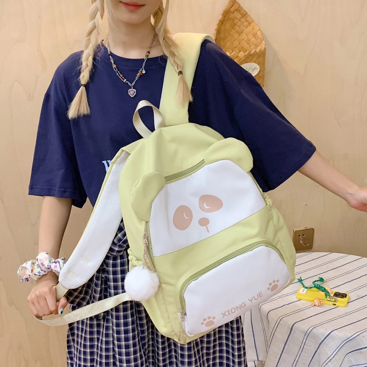 單倉 可爱熊猫设计轻便耐磨背包学院风初高中学生大容量通勤百搭书包 尼龙布 双肩包 常规 男女同款情侣款 黑色/粉色/红色/黄色/卡其色