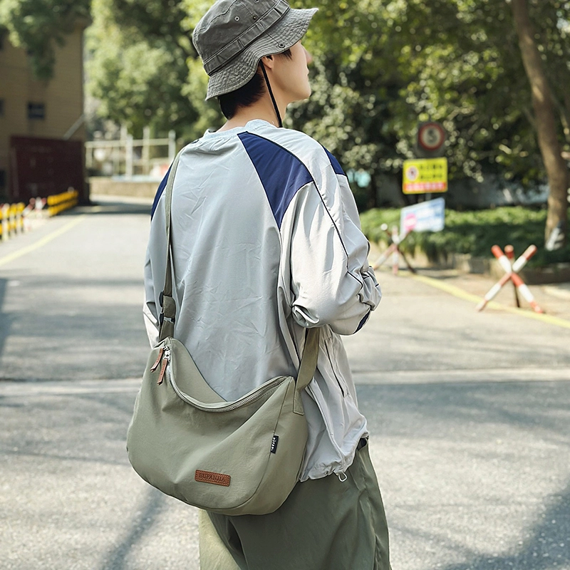 單倉 简约休闲设计初高中学生通勤百搭 尼龙 斜挎单肩包 常规 男女同款情侣款 白色/黑色/卡其色/绿色
