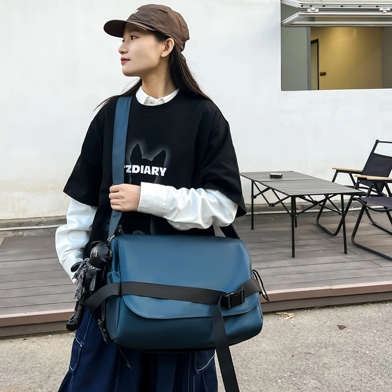 單倉 日韩系工装风休闲简约潮流斜挎包初高中学生大容量通勤百搭腋下手提包 皮膜 单肩包 常规 男女同款情侣款 香槟色/蓝色/黑色