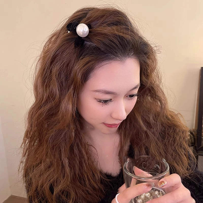 水中玉 珍珠植绒小抓夹公主头发卡前额侧边刘海夹半扎发高级感夹子头饰 亚克力 发夹 女款