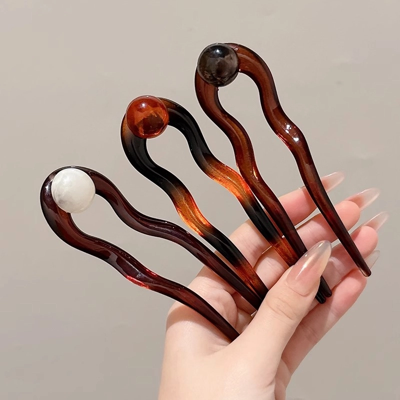 u