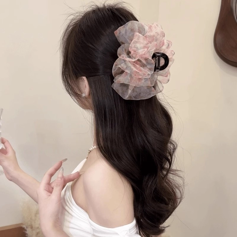 水中玉 氛围感蓬松碎花云朵泡泡抓夹高级感后脑勺盘发鲨鱼夹 亚克力 发夹 女款