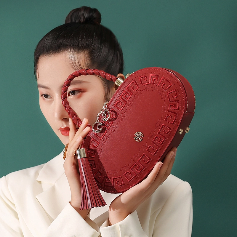 古伊西 如意回纹新中式复古 国风刺绣工艺 牛皮 绣花结婚新娘手提包单肩斜挎包 小号 女款 复古红