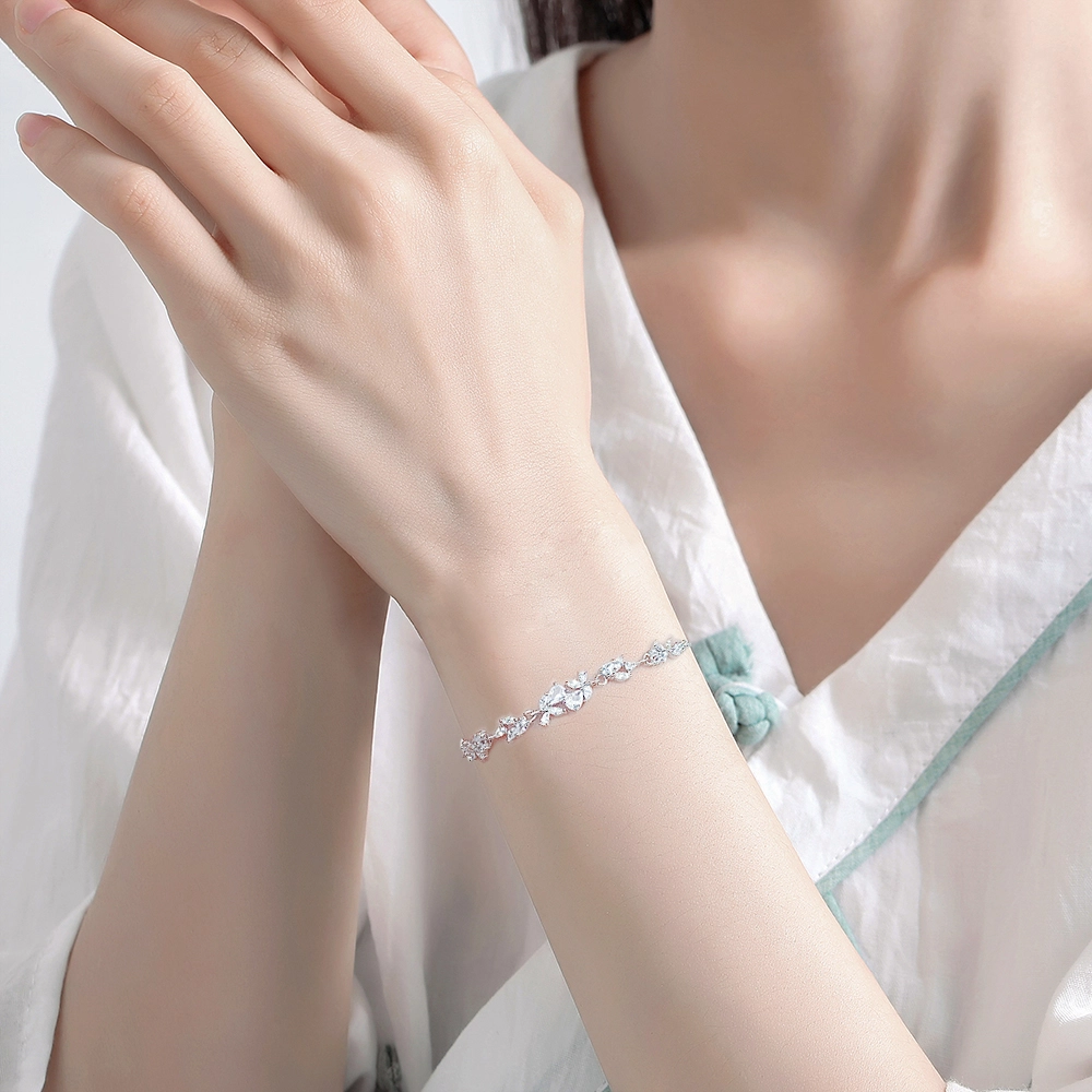 【纯银999 | 三生有杏】 凤祥囍事 老凤祥 经典百搭小众设计精致轻奢高级感简约时尚学生日常通勤约会温柔气质可调节锁骨链 足银 项链 女款