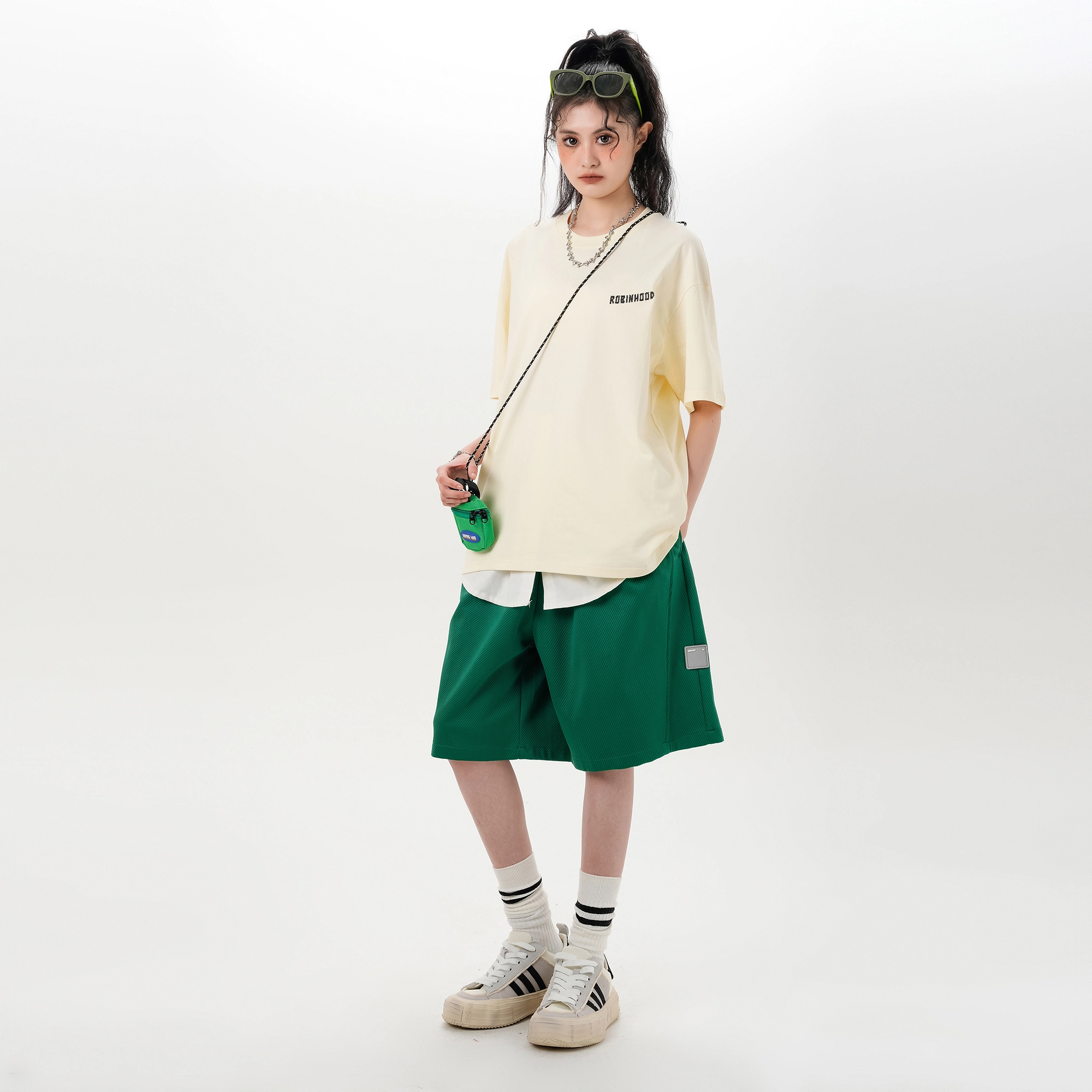 ROBINHOOD logo T