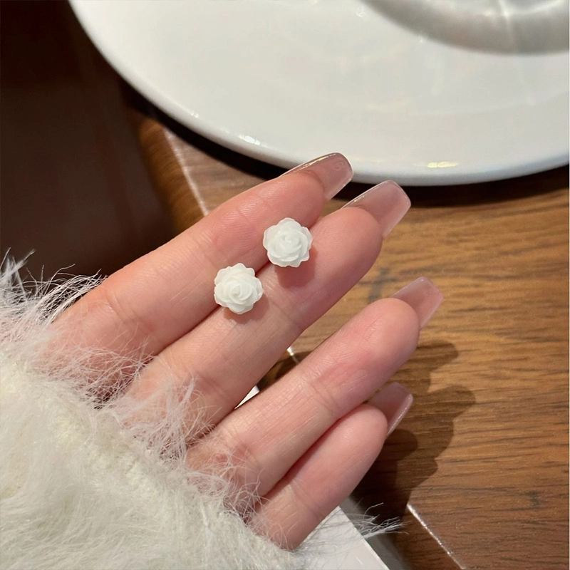 零界 甜美清新花朵 小巧精致  防过敏养耳洞 塑料 耳钉 男女同款情侣款