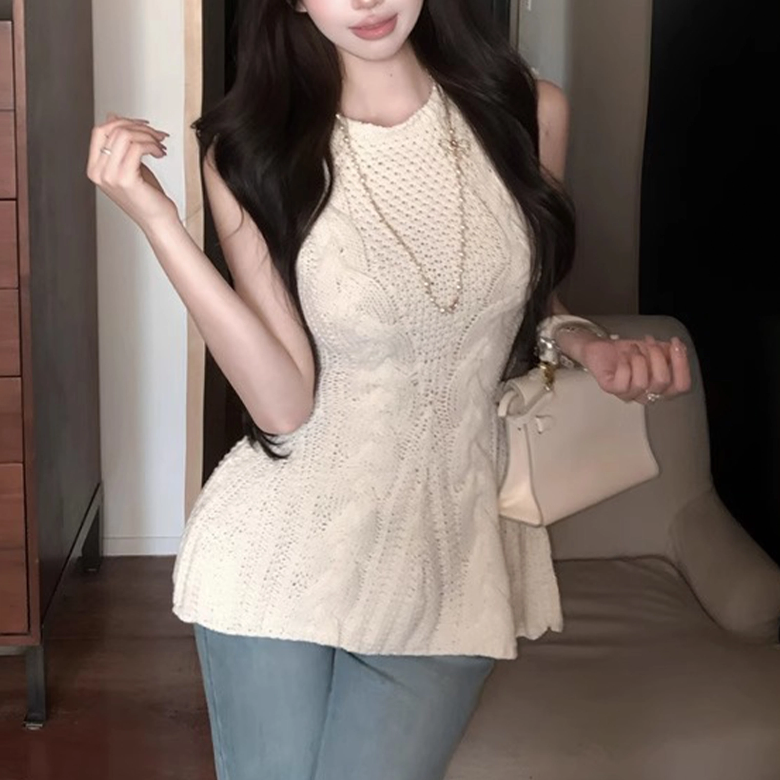 涂诗菲 法式辣妹性感设计感荷叶边无袖针织上衣简约收腰背心 女款