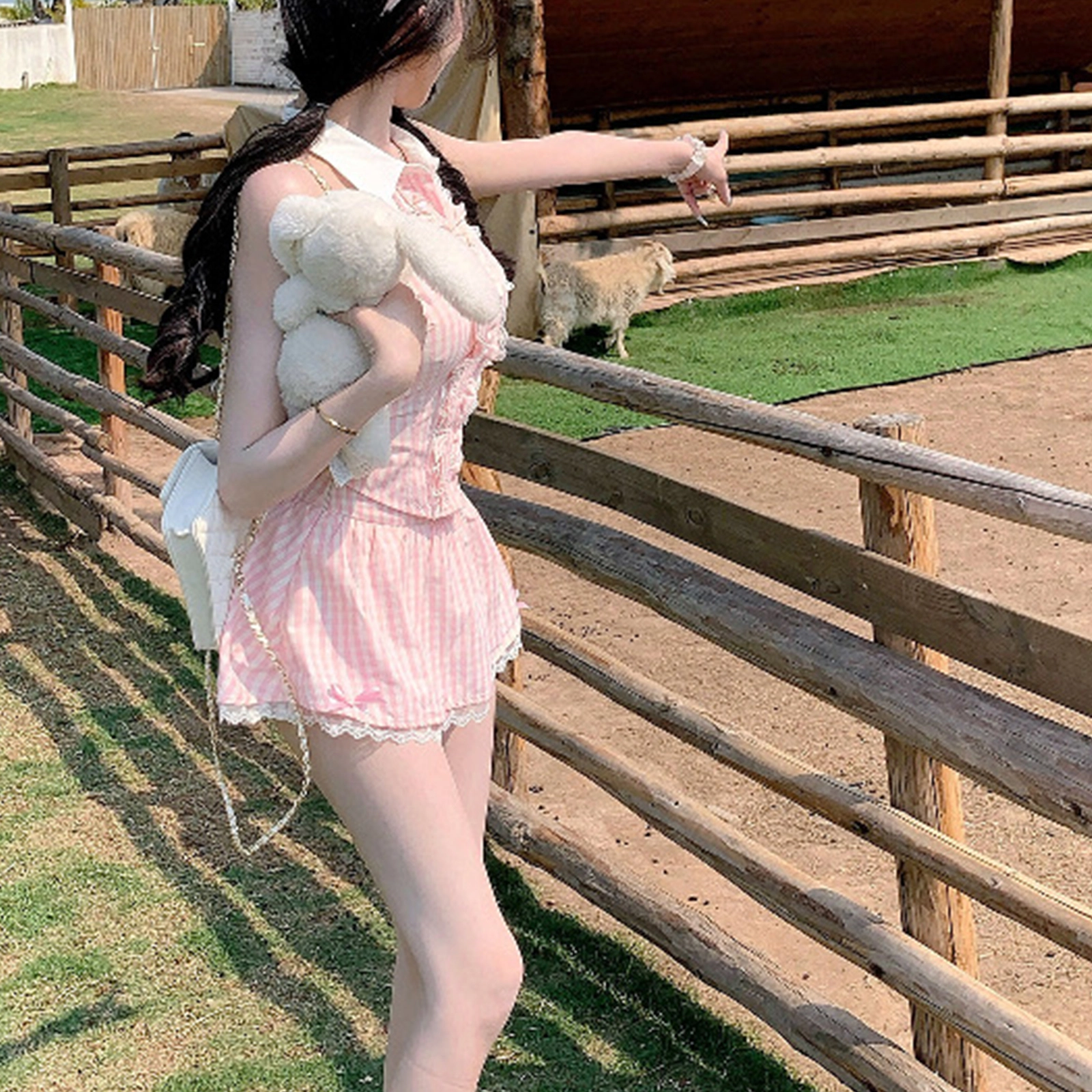 涂诗菲 纯欲性感蕾丝花边翻领无袖上衣温柔气质高腰显瘦蝴蝶结花边半裙裙装套装 女款 两件套