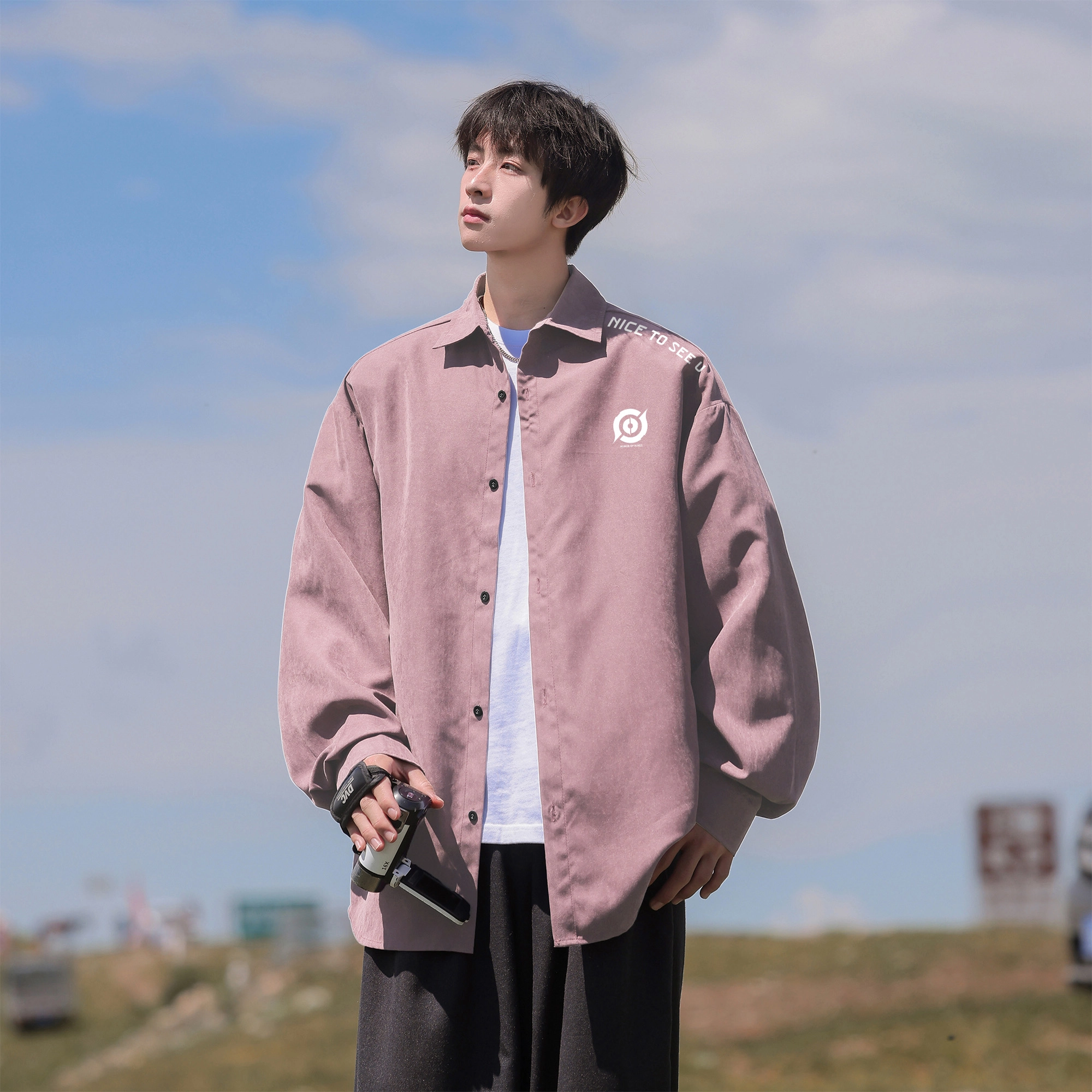王者荣耀 标语款 美式复古创意字母印花潮流时尚宽松舒适翻领休闲简约学院风单排扣通勤穿搭长袖衬衫 男女同款