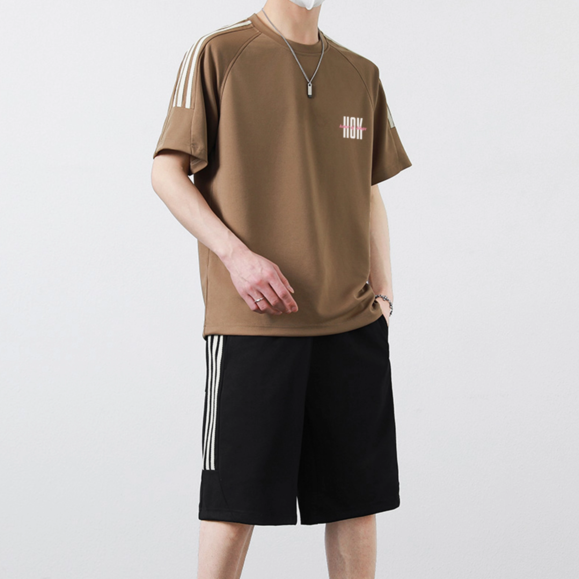logo T