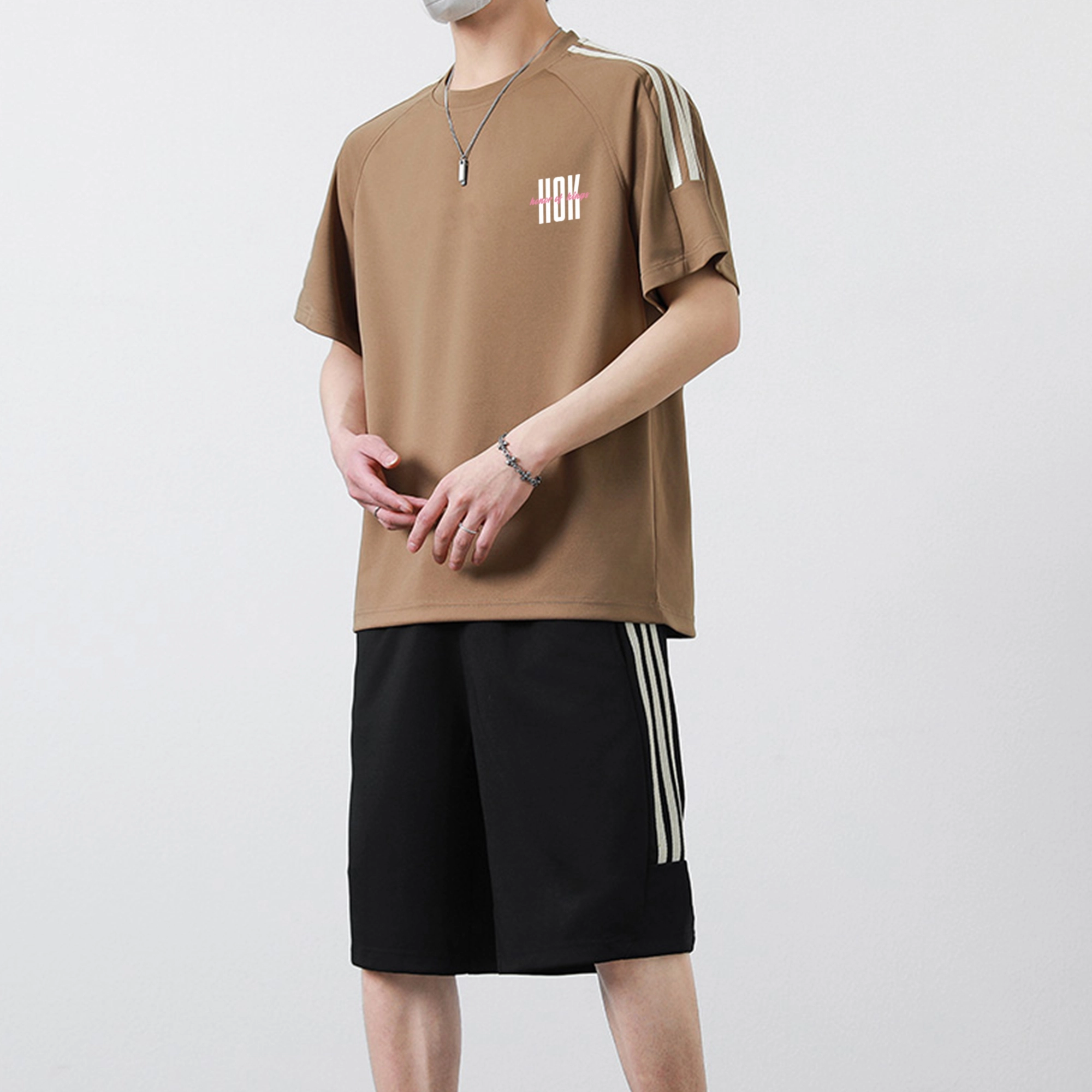 logo T