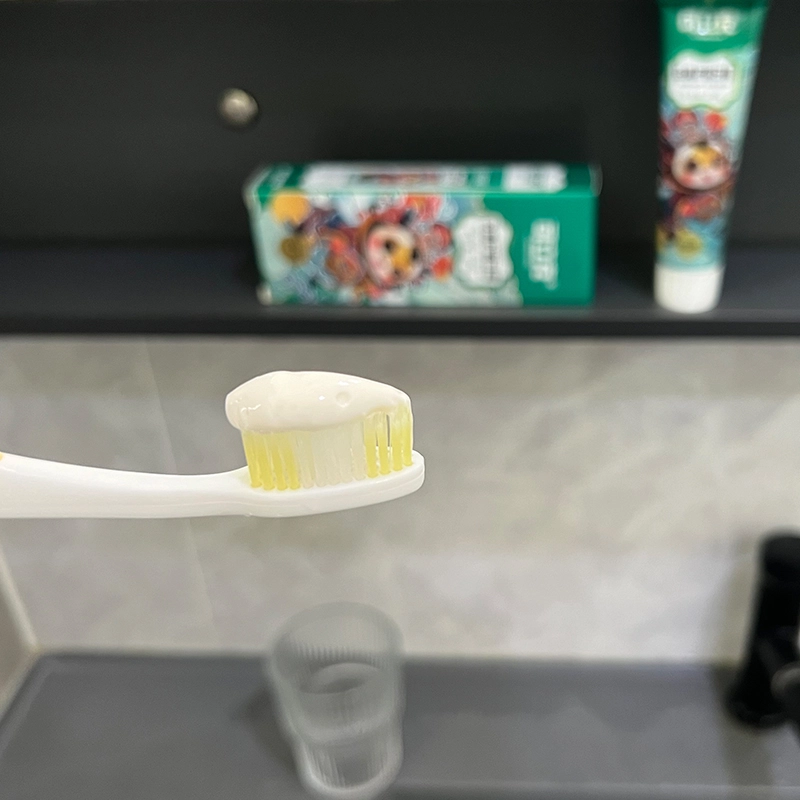 可立克 国潮焱清护龈蜂毒牙膏