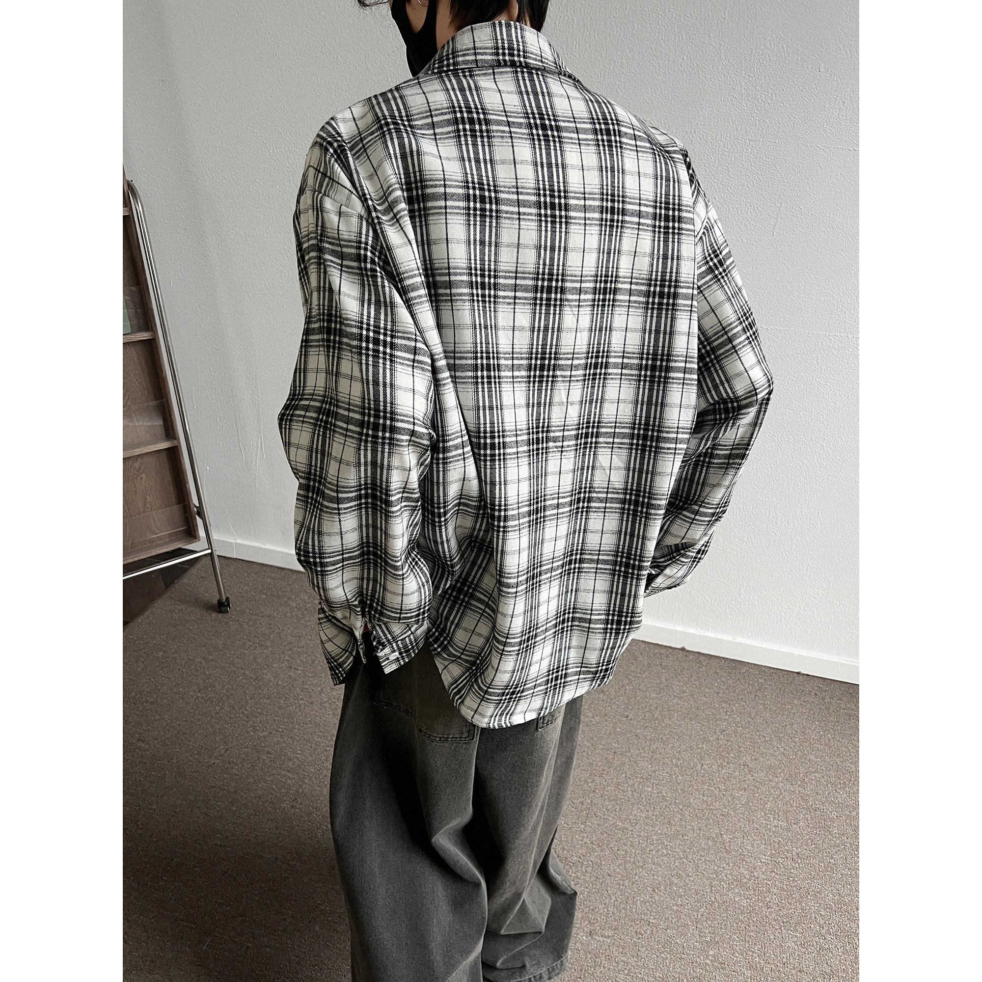FAKE VINTAGE