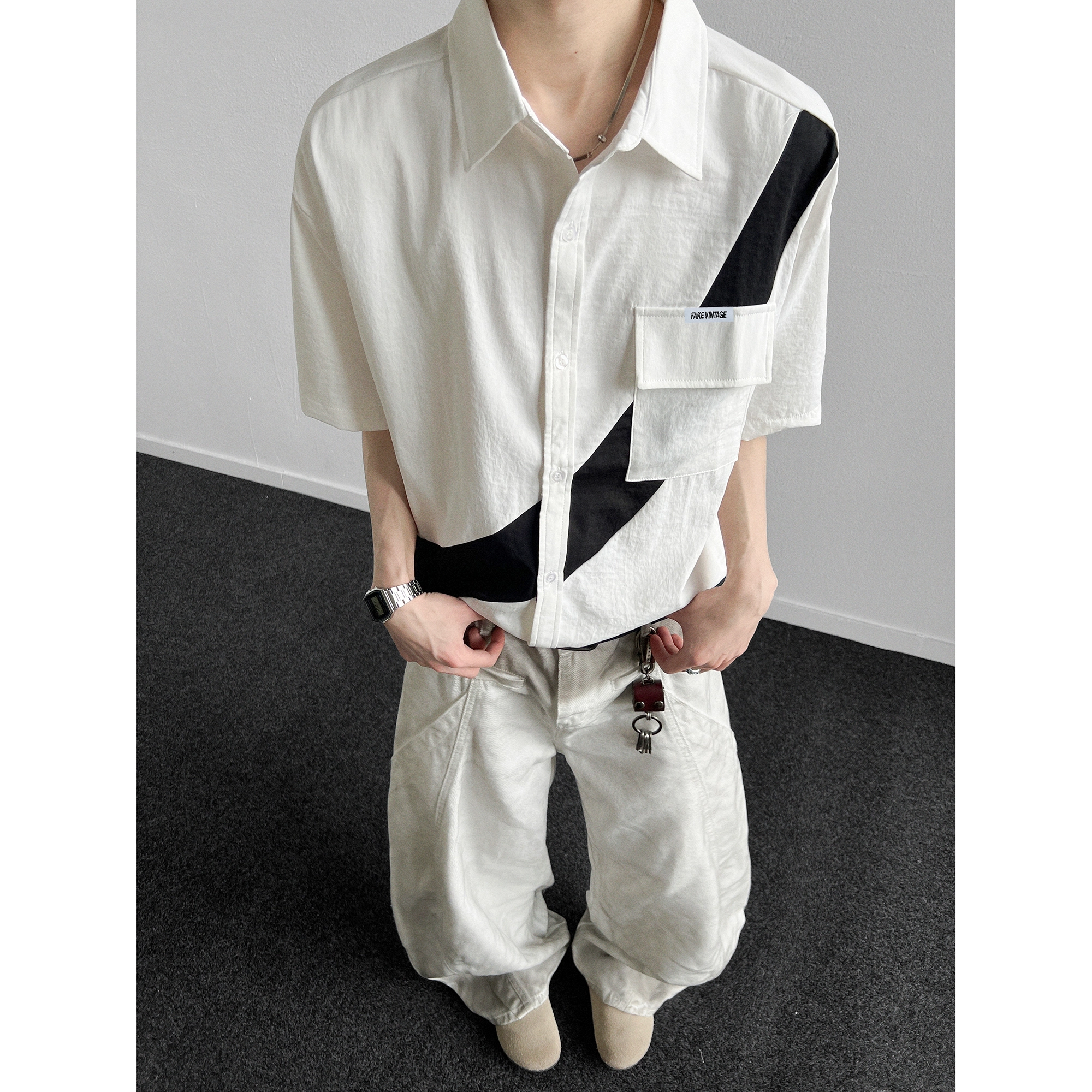FAKE VINTAGE