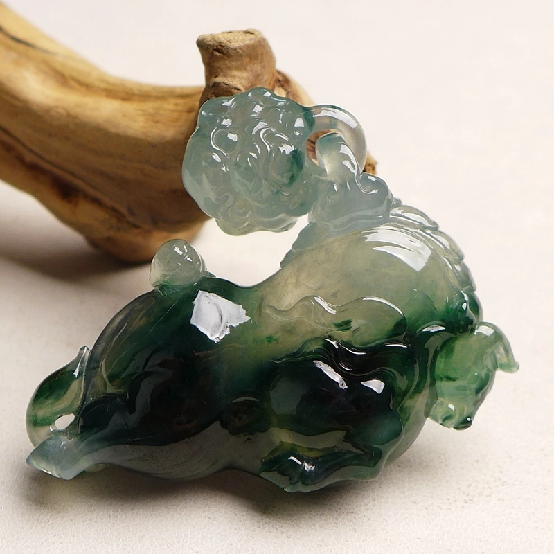 芳翠缘 大师工艺 冰飘花牛如意狮子 糯种 翡翠吊坠 男女同款情侣款