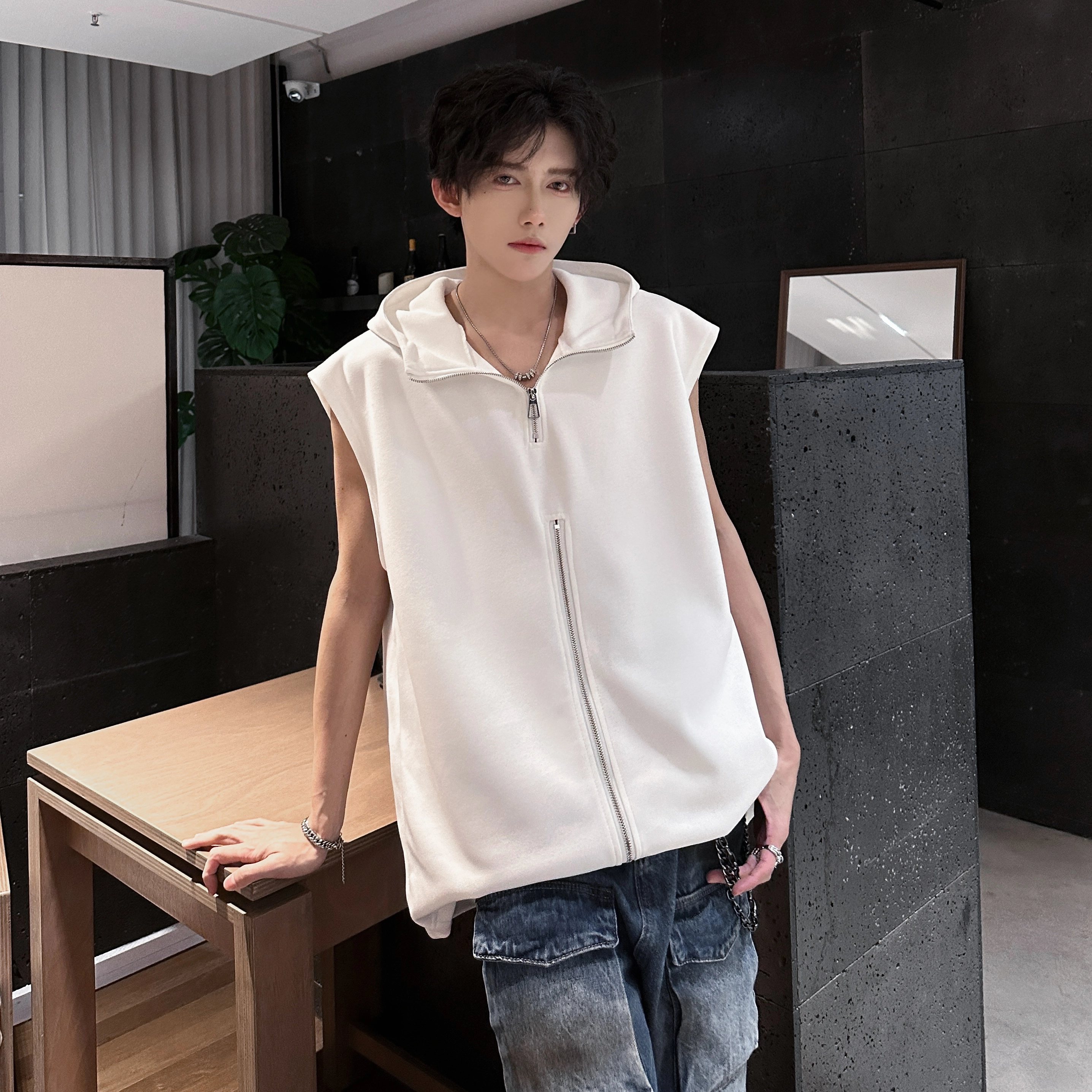 RASHOMONG T