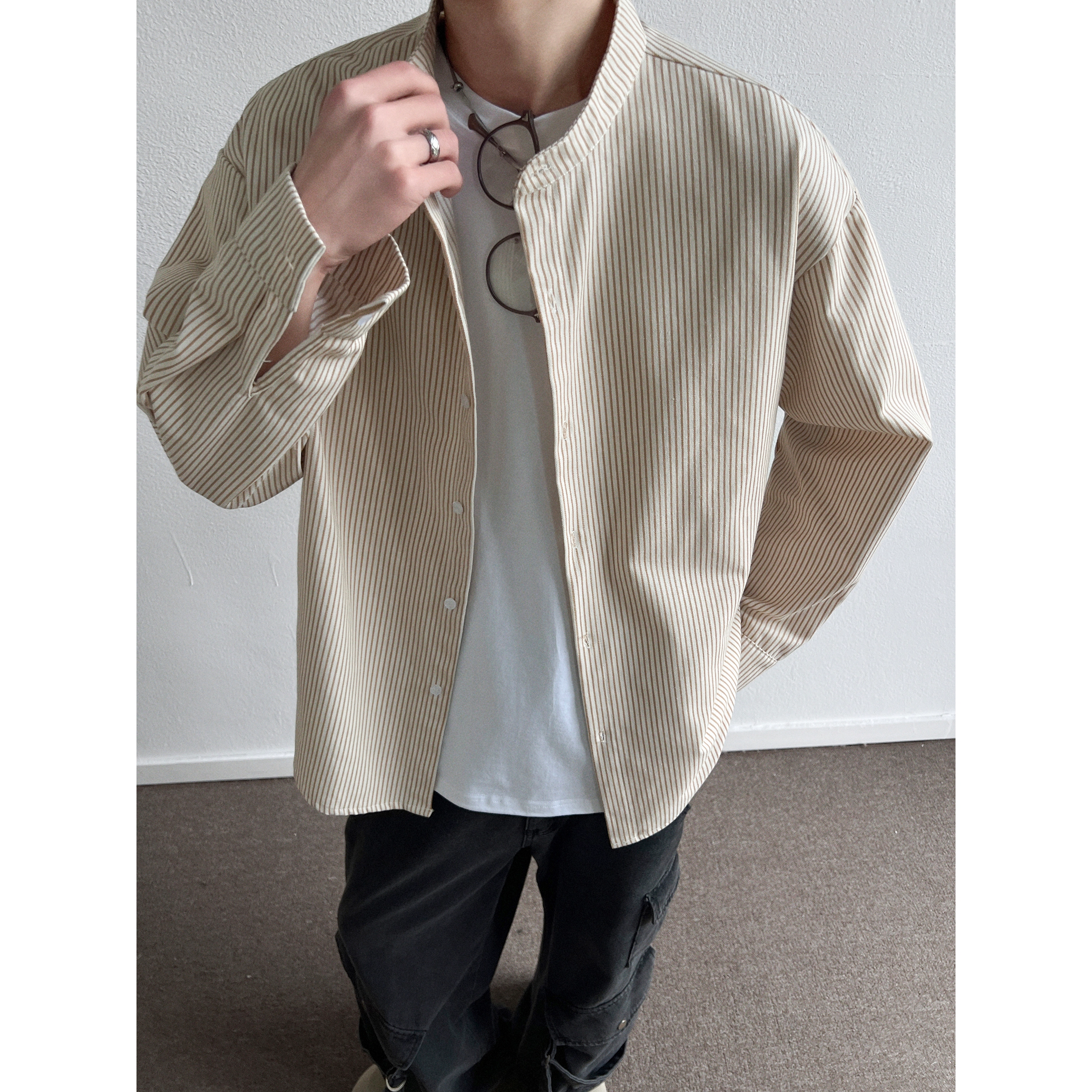 FAKE VINTAGE vibeLOGO