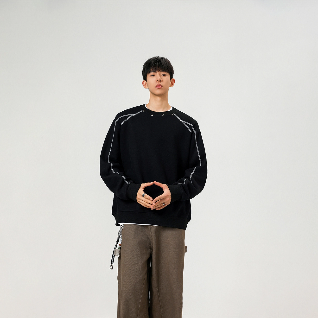 哲源 美式复古高街风打底衫侧边拼接解构领口铆钉设计感春秋外套潮牌百搭宽松舒适纯色休闲内搭卫衣 男女同款