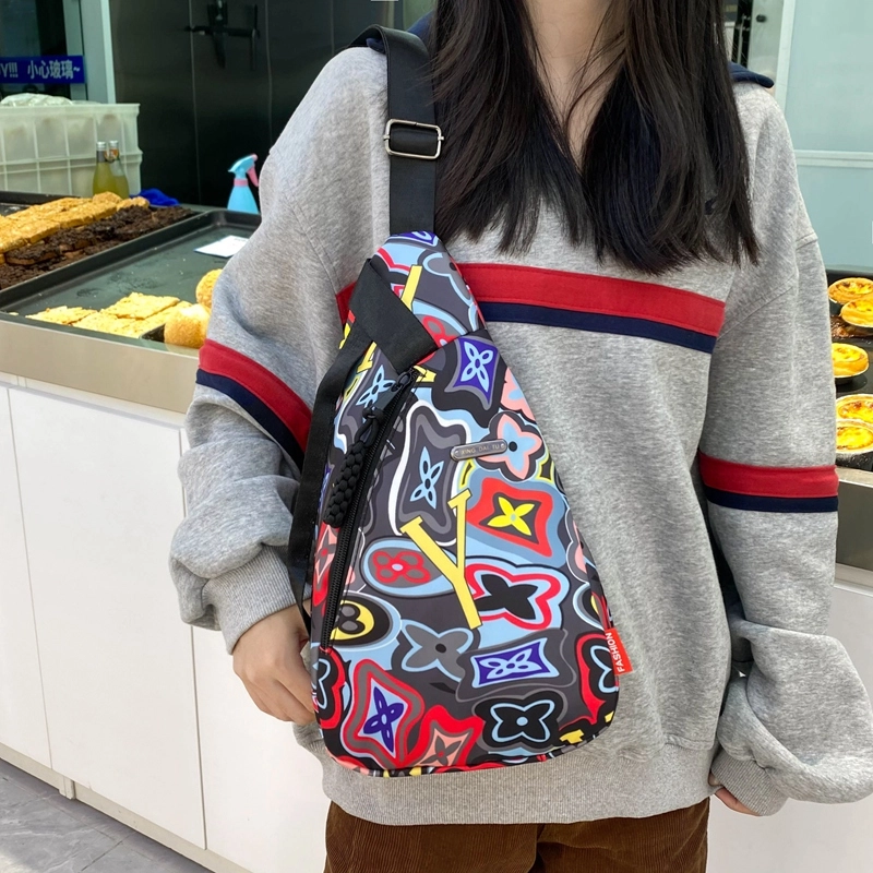 垣途者 时尚涂鸦设计小众日常休闲百搭通勤 尼龙 斜挎包胸包 男女同款情侣款 橘色/绿色/粉色/黑色