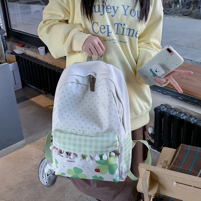 垣途者 日系甜美可爱四叶草波点绒球小清新 复合布面料 双肩包 女款 绿色拼白色