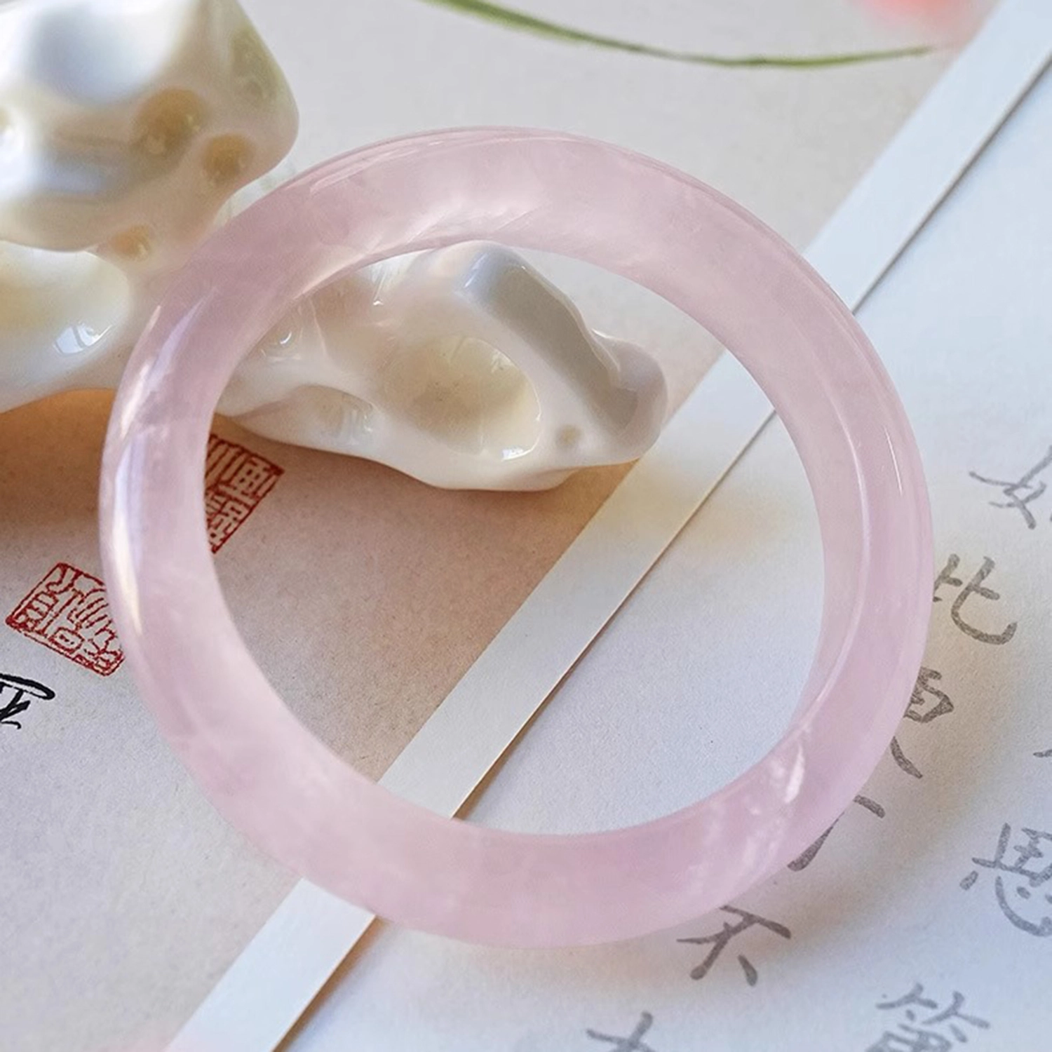 一世倾 新中式桃花朵朵开招正缘甜美可爱小清新仙气飘飘公主风显白优雅气质轻奢马达加斯加粉百搭好运天然 粉水晶 手镯 男女同款情侣款