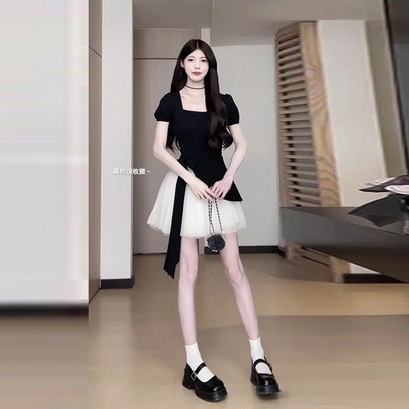 依钗 法式方领赫本风甜美简约气质礼服公主裙假两件网纱拼接蝴蝶结甜美蓬裙裙身设计感绑带收腰显瘦且舒适时尚优雅短袖连衣裙 女款