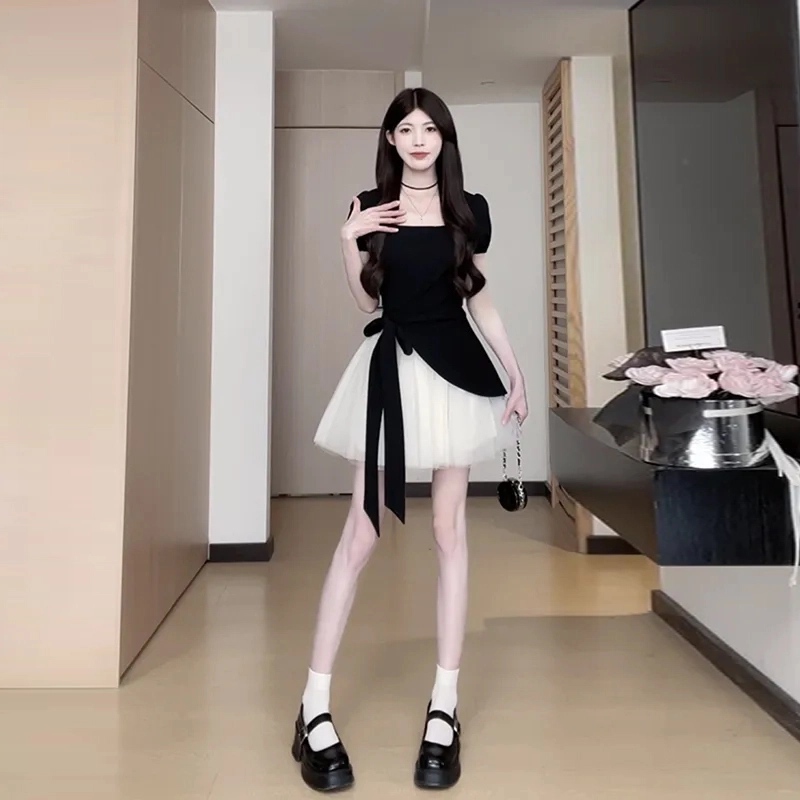 依钗 法式方领赫本风甜美简约气质礼服公主裙假两件网纱拼接蝴蝶结甜美蓬裙裙身设计感绑带收腰显瘦且舒适时尚优雅短袖连衣裙 女款